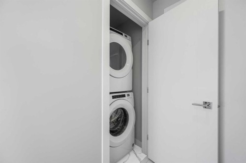 601-8230 Broadcast Avenue Sw, Calgary, AB - Indoor Photo Showing Laundry Room
