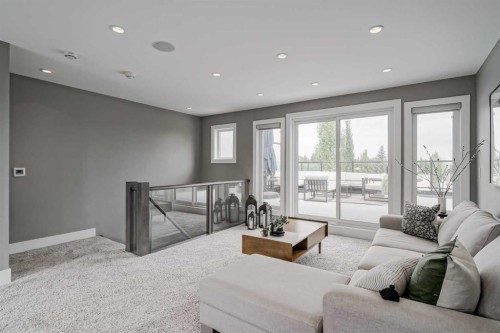 1928 27 Avenue Sw, Calgary, AB - Indoor