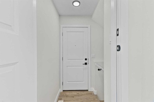 33 Belmont Drive Sw, Calgary, AB - Indoor