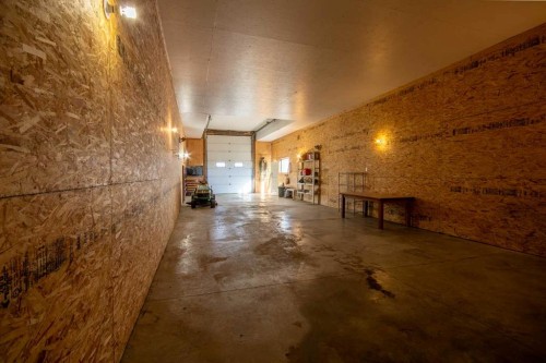 5559 Township Road 320, Rural Mountain View County, AB - Indoor Photo Showing Other Room