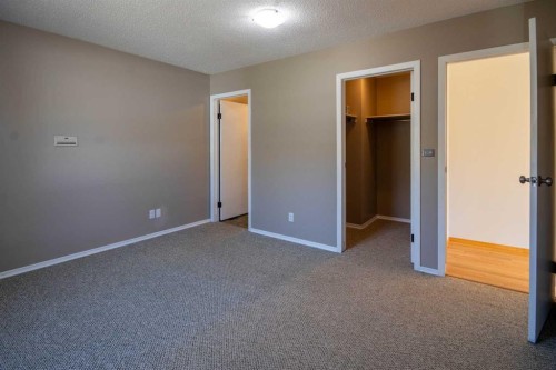 5559 Township Road 320, Rural Mountain View County, AB - Indoor Photo Showing Other Room