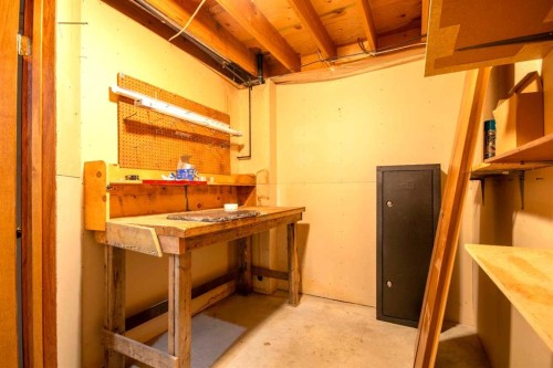 5559 Township Road 320, Rural Mountain View County, AB - Indoor Photo Showing Other Room