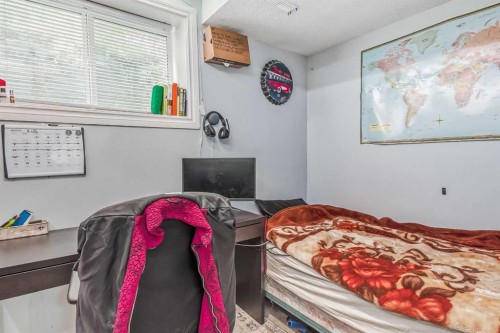 163 Taracove Estate Drive Ne, Calgary, AB - Indoor Photo Showing Other Room