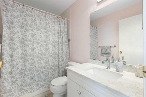 331 Coverdale Court Ne, Calgary, AB - Indoor Photo Showing Bathroom