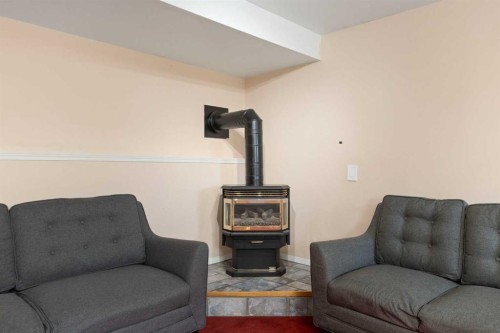 331 Coverdale Court Ne, Calgary, AB - Indoor Photo Showing Other Room