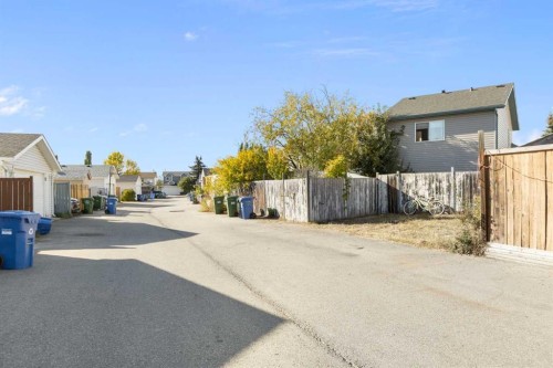 331 Coverdale Court Ne, Calgary, AB - Outdoor