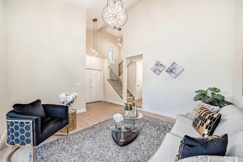 311 Shawnessy Drive Sw, Calgary, AB - Indoor