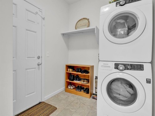 551 Evansborough Way Nw, Calgary, AB - Indoor Photo Showing Laundry Room