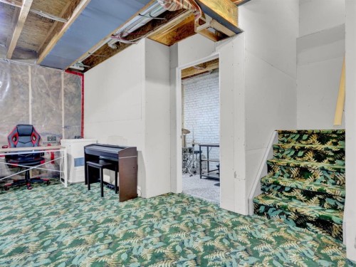 551 Evansborough Way Nw, Calgary, AB - Indoor