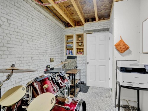 551 Evansborough Way Nw, Calgary, AB - 