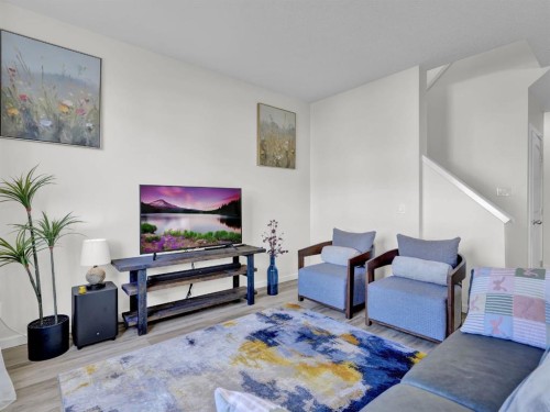 551 Evansborough Way Nw, Calgary, AB - Indoor Photo Showing Other Room