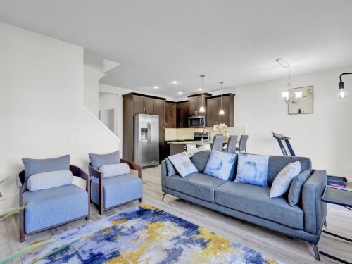 551 Evansborough Way Nw, Calgary, AB - Indoor Photo Showing Living Room