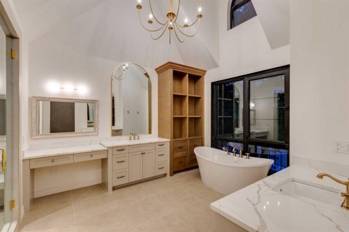 3207 Alfege Street Sw, Calgary, AB - Indoor Photo Showing Bathroom