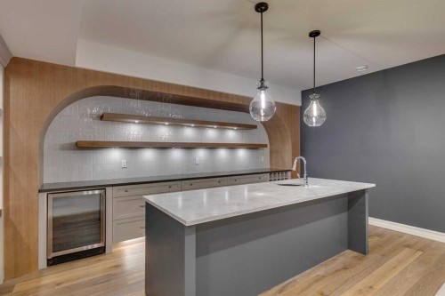 3207 Alfege Street Sw, Calgary, AB - Indoor Photo Showing Kitchen