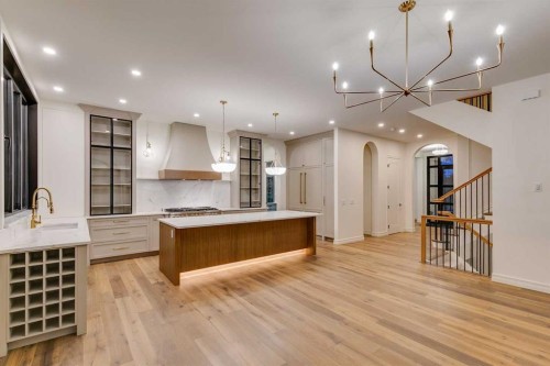 3207 Alfege Street Sw, Calgary, AB - Indoor Photo Showing Kitchen With Upgraded Kitchen