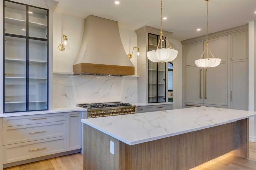 3207 Alfege Street Sw, Calgary, AB - Indoor Photo Showing Kitchen
