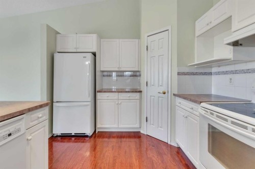140 Valley Ridge Heights Nw, Calgary, AB - Indoor Photo Showing Kitchen