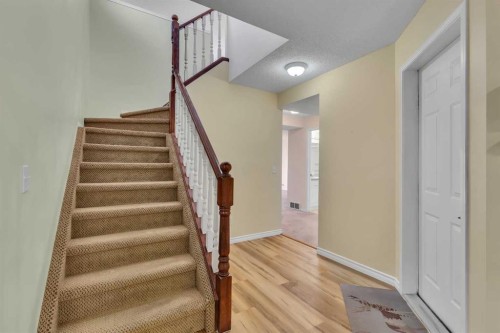 140 Valley Ridge Heights Nw, Calgary, AB - Indoor Photo Showing Other Room