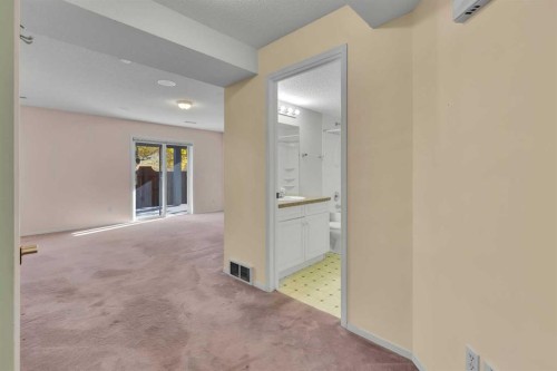 140 Valley Ridge Heights Nw, Calgary, AB - Indoor Photo Showing Other Room