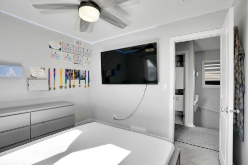 87 Redstone Boulevard Ne, Calgary, AB - Indoor