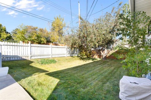 58 Kingsland Place Sw, Calgary, AB - Outdoor