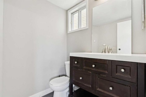 218 Falmere Way Ne, Calgary, AB - Indoor Photo Showing Bathroom