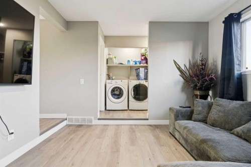 218 Falmere Way Ne, Calgary, AB - Indoor Photo Showing Laundry Room