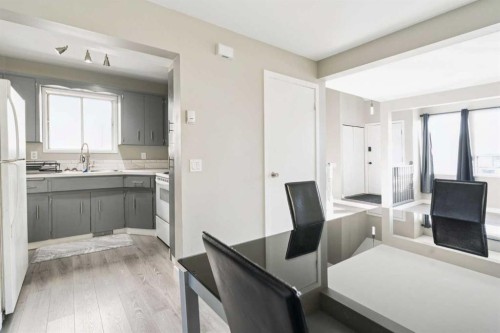 218 Falmere Way Ne, Calgary, AB - Indoor