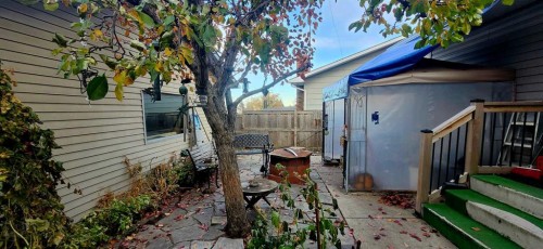 5202 Whitestone Road Ne, Calgary, AB - Outdoor With Exterior