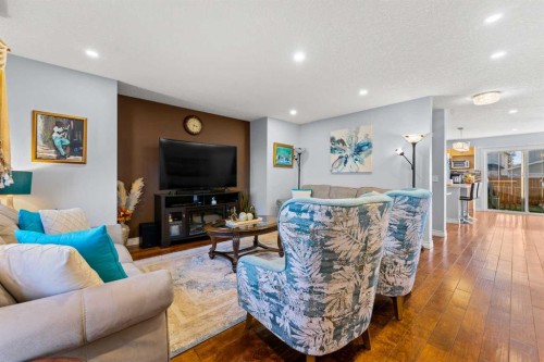 9287 Saddlebrook Drive Ne, Calgary, AB - Indoor Photo Showing Living Room