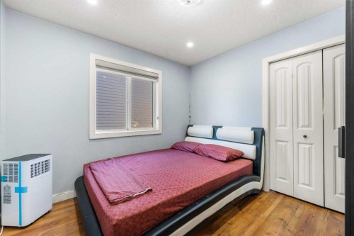 9287 Saddlebrook Drive Ne, Calgary, AB - Indoor Photo Showing Bedroom