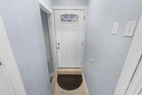 9287 Saddlebrook Drive Ne, Calgary, AB - Indoor Photo Showing Other Room