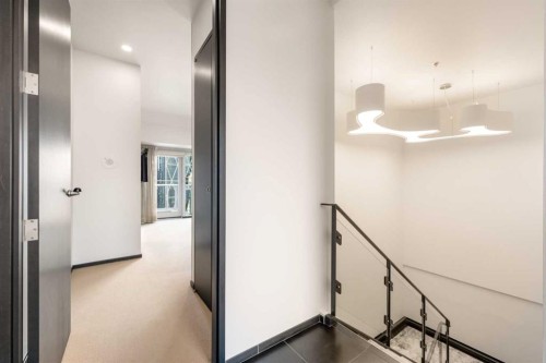 2004-108 9Th Avenue Sw, Calgary, AB - Indoor Photo Showing Other Room