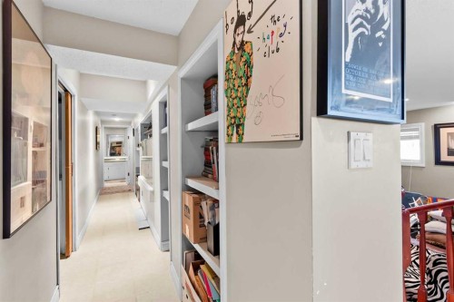 1044 West Chestermere Drive, Chestermere, AB - Indoor Photo Showing Other Room