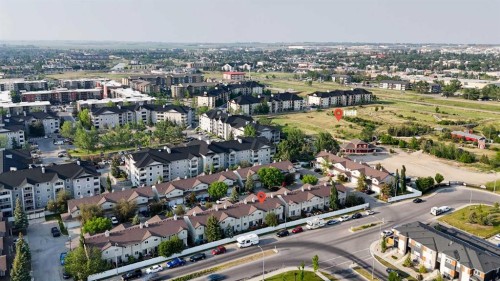 702-760 Railway Gate Sw, Airdrie, AB - Outdoor With View