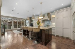 2-1926 36 Street SW Calgary, AB T3E 2Y9