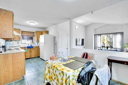 52 Erin Park Drive Se, Calgary, AB - Indoor Photo Showing Other Room