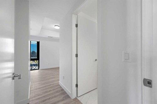 1102-730 2 Avenue Sw, Calgary, AB - Indoor Photo Showing Other Room