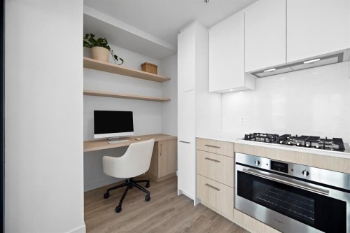 1102-730 2 Avenue Sw, Calgary, AB - Indoor Photo Showing Kitchen
