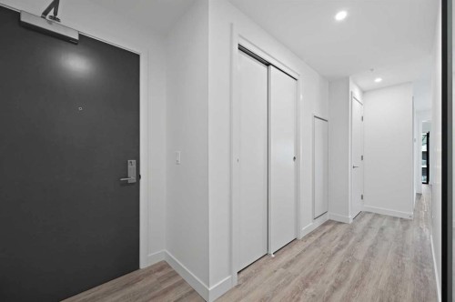 1102-730 2 Avenue Sw, Calgary, AB - Indoor Photo Showing Other Room