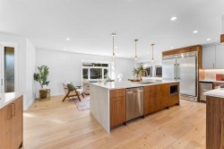 1275 Lake Sundance Crescent SE Calgary, AB T2J 2S7