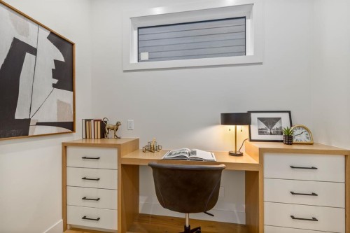 727 15 Street Nw, Calgary, AB - Indoor