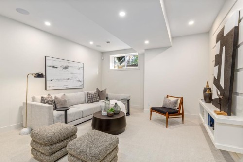 727 15 Street Nw, Calgary, AB - Indoor