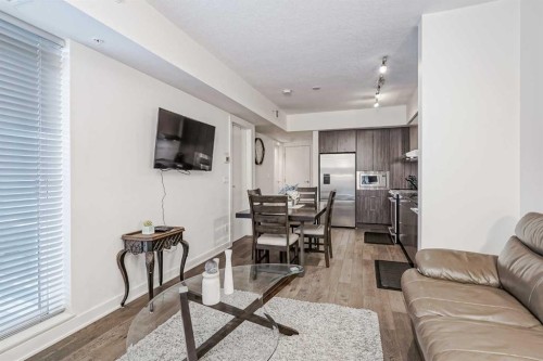 3303-930 6 Avenue Sw, Calgary, AB - Indoor Photo Showing Living Room