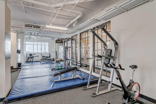 3303-930 6 Avenue Sw, Calgary, AB - Indoor Photo Showing Gym Room