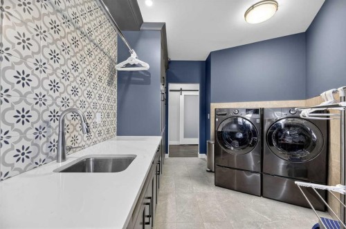 1474 Twp314, Rural Mountain View County, AB - Indoor Photo Showing Laundry Room