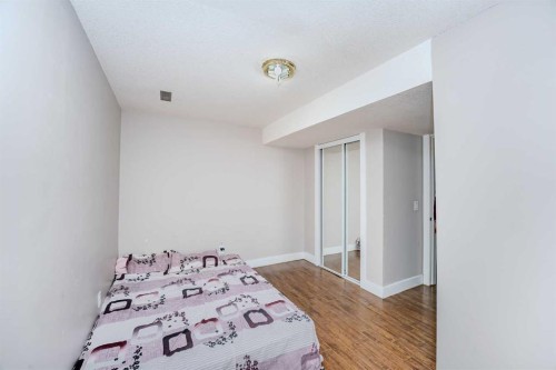 4 Del Ray Crescent Ne, Calgary, AB - Indoor Photo Showing Bedroom