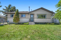 703 47 Street SE Calgary, AB T2A 1P7