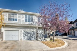 95 Hidden Creek Rise NW Calgary, AB T3A 6L3