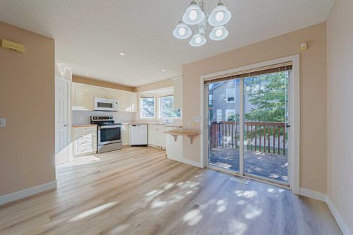 19 Sandarac Road Nw, Calgary, AB - Indoor Photo Showing Kitchen